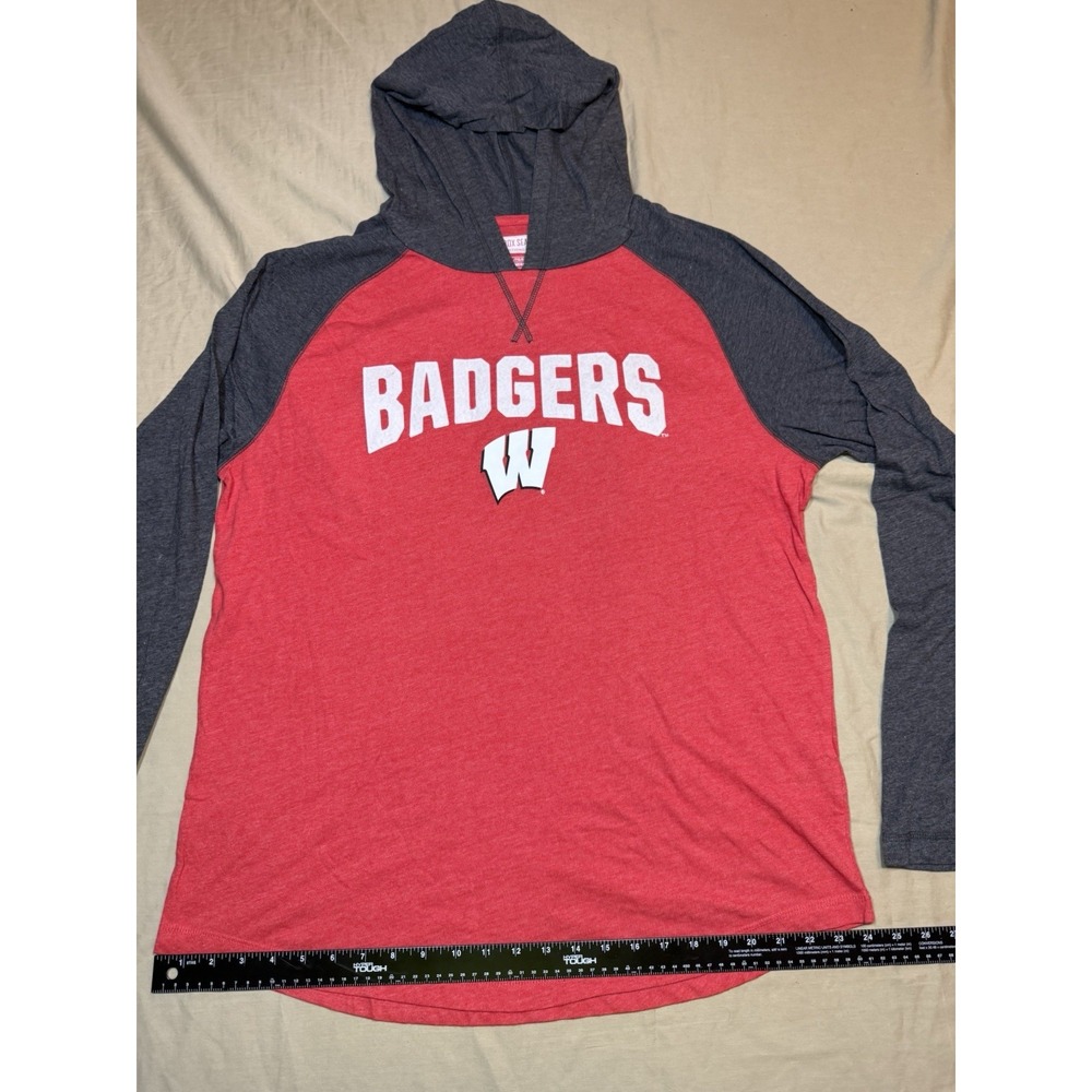 Box Seat Clothing Co. Wisconsin Badgers Long Sleeve Shirt With Hood Mens XL NCAA